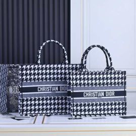 Picture of Dior Lady Handbags _SKUfw141267527fw